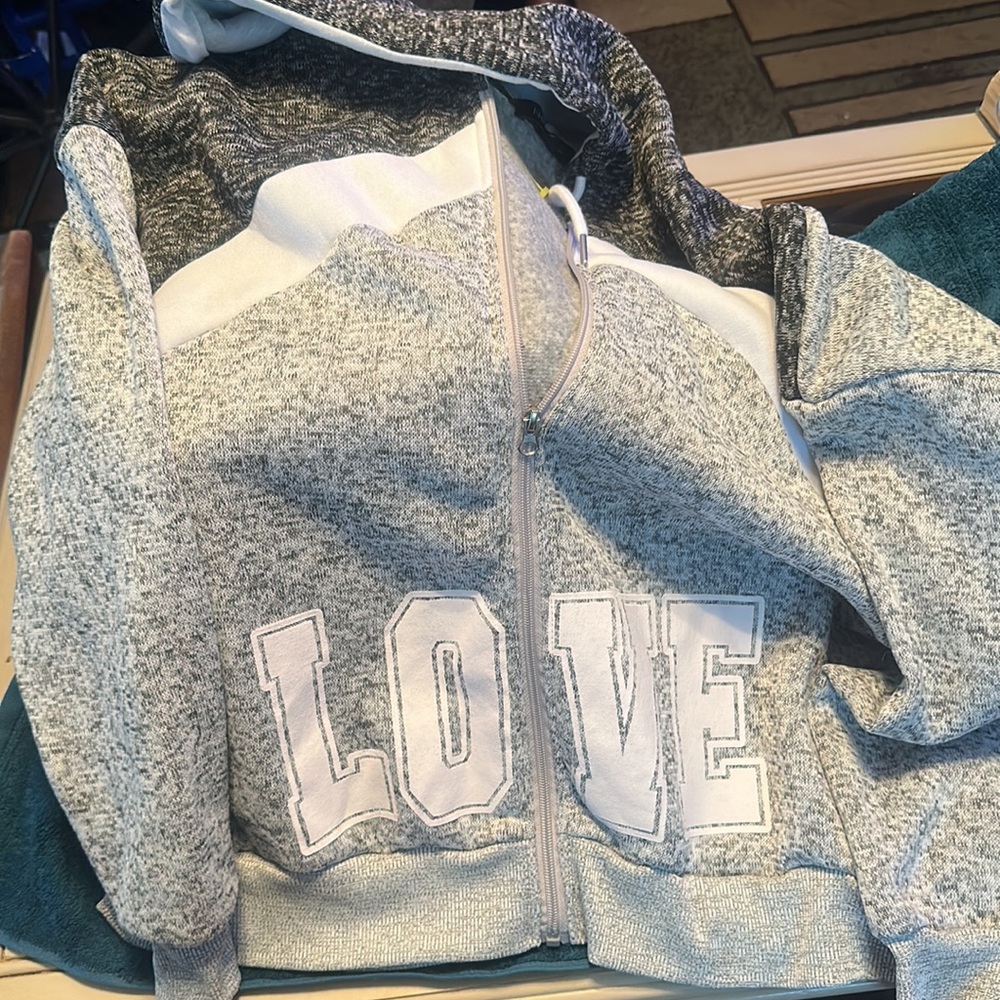 Sweat Suit - Picture 3 of 3